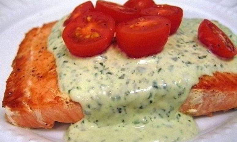 Рецепт нежного стейка форели в сливочном соусе