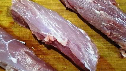 праздничный ужин из булгура с креветками и стейком