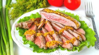 Стейк из говядины на гриле