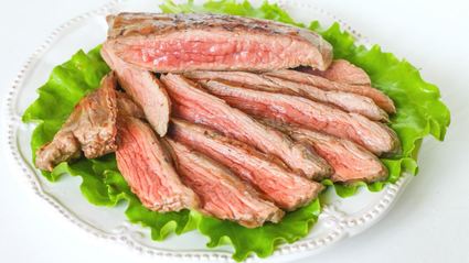 стейк из говядины на гриле