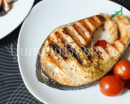 Стейк из семги на гриле