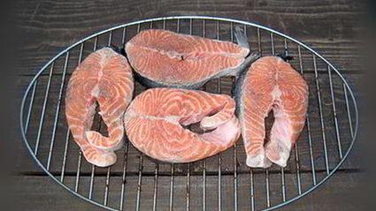 стейк из семги на углях