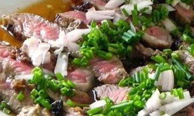 Рецепт стейка с понзу и грибным маслом