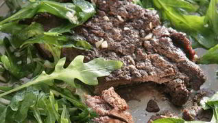 Стейк с руколой