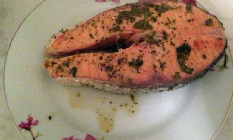 Рецепт стейка семги с базиликом