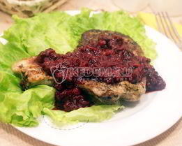 Стейк свиной на сковороде