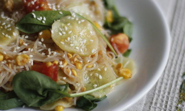 Рецепт стеклянной лапши с кукурузой и имбирным соусом