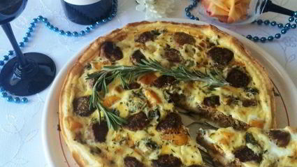 киш с тефтелями, тыквой и сыром дор блю