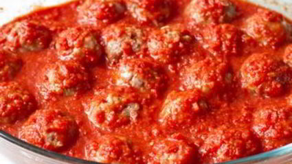 острые свиные тефтели