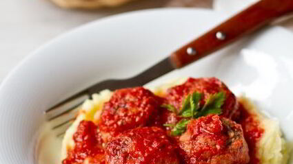 острые свиные тефтели