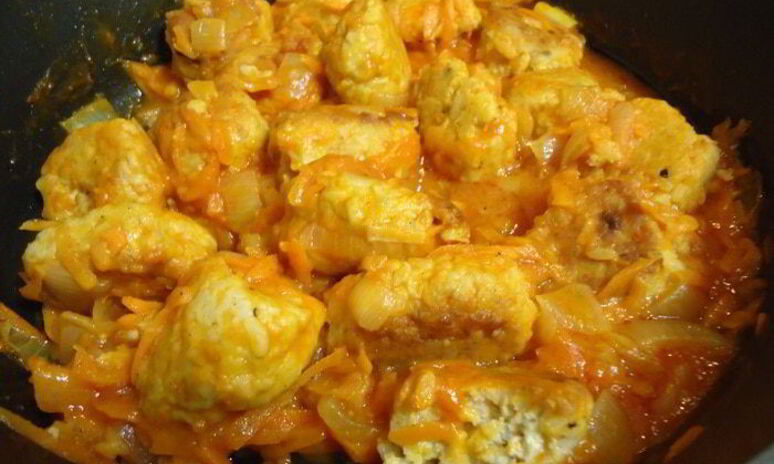 Рецепт рыбных тефтелей в томатном соусе