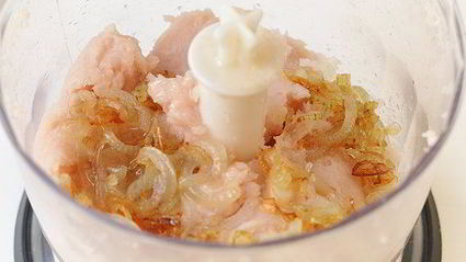 тефтели ежики из куриного филе в пароварке