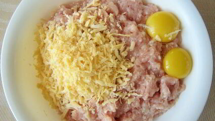 тефтели из курятины с моцареллой