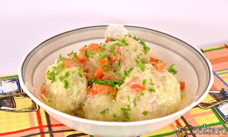 Рецепт тефтелей из свинины и курицы в панировке из манки в сметанном соусе