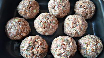 тефтели с грибами в томатном соусе