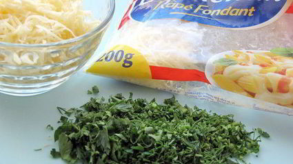 тефтели с кедровыми орешками в сливочном соусе