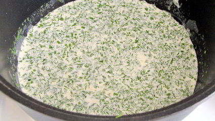 тефтели с кедровыми орешками в сливочном соусе