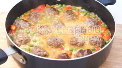 тефтели с рисом и овощами