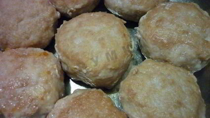 тефтели с тыквенным пюре под грибным соусом