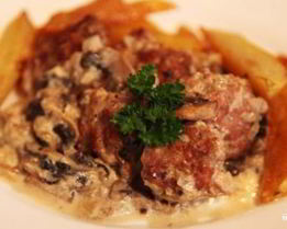 Тефтели в грибном соусе