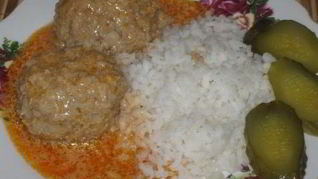 Тефтели в кастрюле