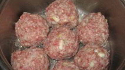 тефтели в кастрюле