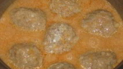 тефтели в кастрюле