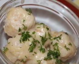 Тефтели в молочном соусе