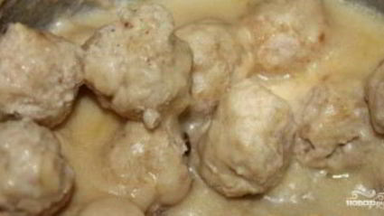 тефтели в молочном соусе