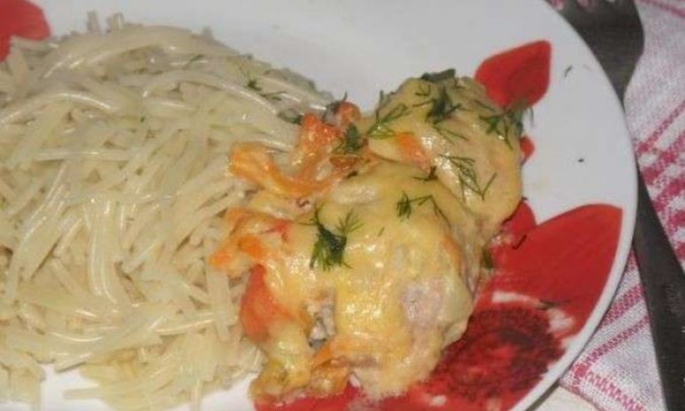 Рецепт тефтелей в сметанном соусе