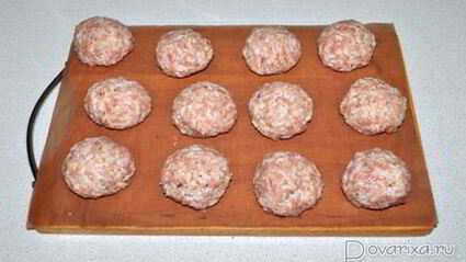 тефтели в сырно-грибном соусе