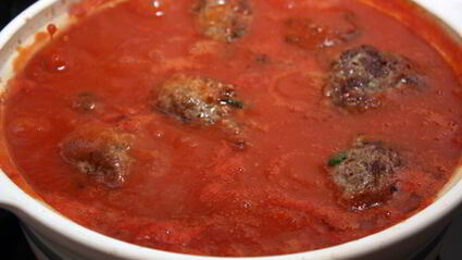 тефтели в томатном соусе с мятой