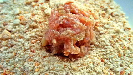 тефтельки с трехцветной пастой и овощной подливой