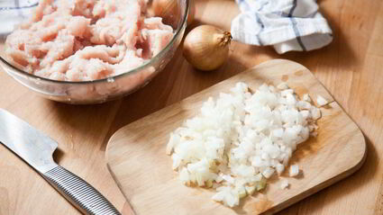 запеченные куриные тефтели с травами