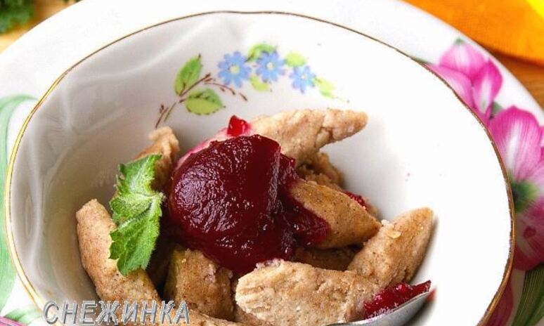 Рецепт ленивых вареников лайт с ягодным киселем