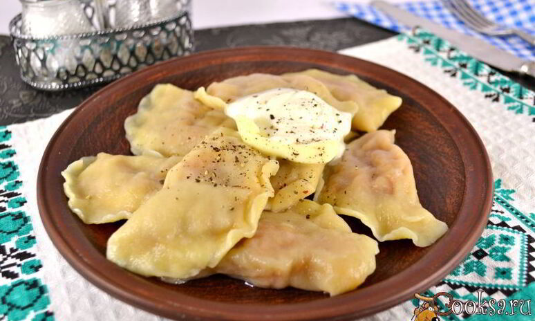 Рецепт вареников с капустой из яичного теста