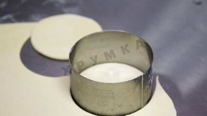 вареники с кислой капустой и мятым картофелем