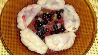 Вареники со смородиной