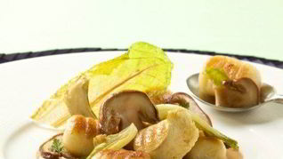 Жареные ньокки в соусе из горгонзолы с грибами