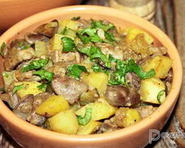 Жаркое из куриных потрошков