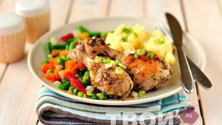 Жаркое из курицы с горчицей, лимоном и розмарином