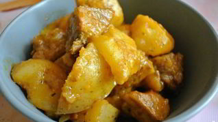 Жаркое со свининой и картошкой