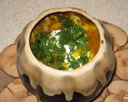 Жаркое в горшочке в духовке со свининой