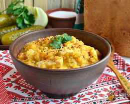 Гороховая каша со свининой в мультиварке