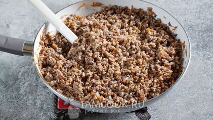 гречка с фаршем на сковороде