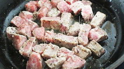 гречка с мясом, тушеная в сметане