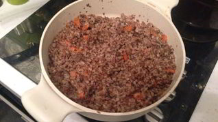 Гречка с вешенками, луком и морковью