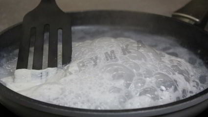 гурьевская каша с арахисом, бананами, киви и сухофруктами