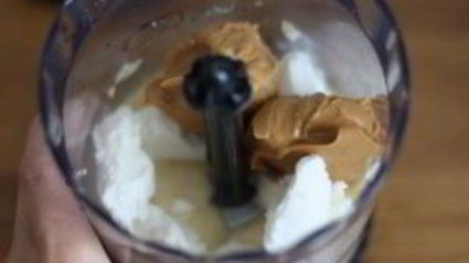 коктейль сникерс