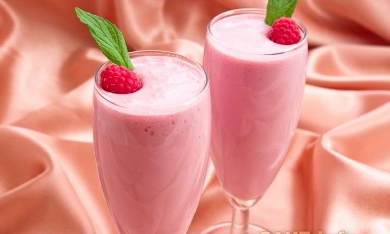 Рецепт малинового коктейля